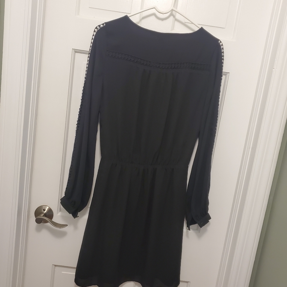 EC White House Black Market Black blouson Dress Size 2, Cutouts - Picture 9 of 11